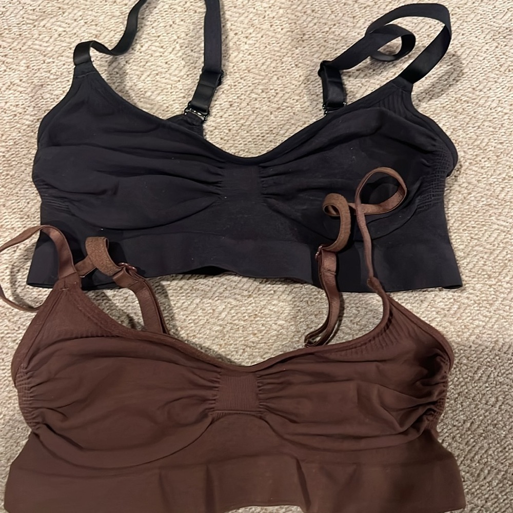 SKIMS Seamless Bralette Set in Black and Brown